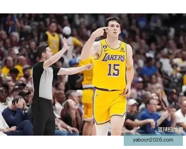 表现超预期今夏多支球队欲挖角湖人或为里夫斯开顶薪合同